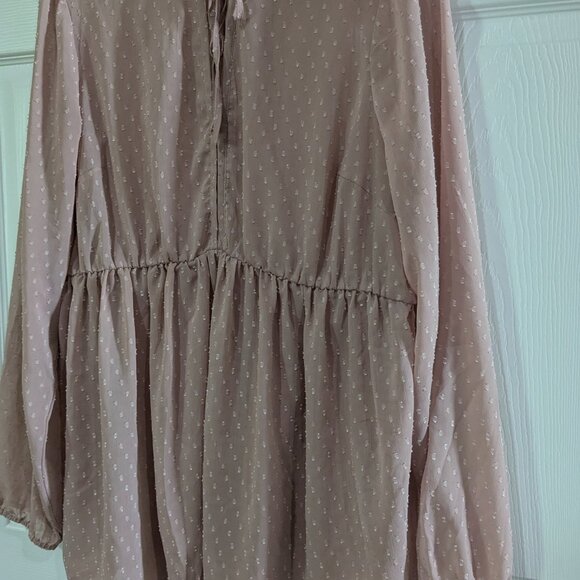 Torrid Women's Sheer Dusty Pink Tunic, Size 2, Peplum Style, Vneck, Long Sleeve - Picture 6 of 16